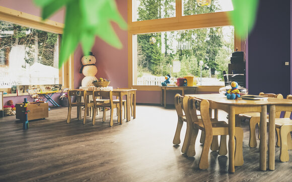 The hotel's youngest guests can have fun and play at the Globi Kids Club. | © Davos Klosters Mountains