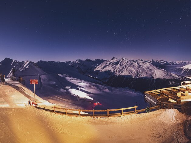 Night shot Jakobshorn | © Davos Klosters Mountains Night shot from the Jakobshorn mountain station. | © Davos Klosters Mountains