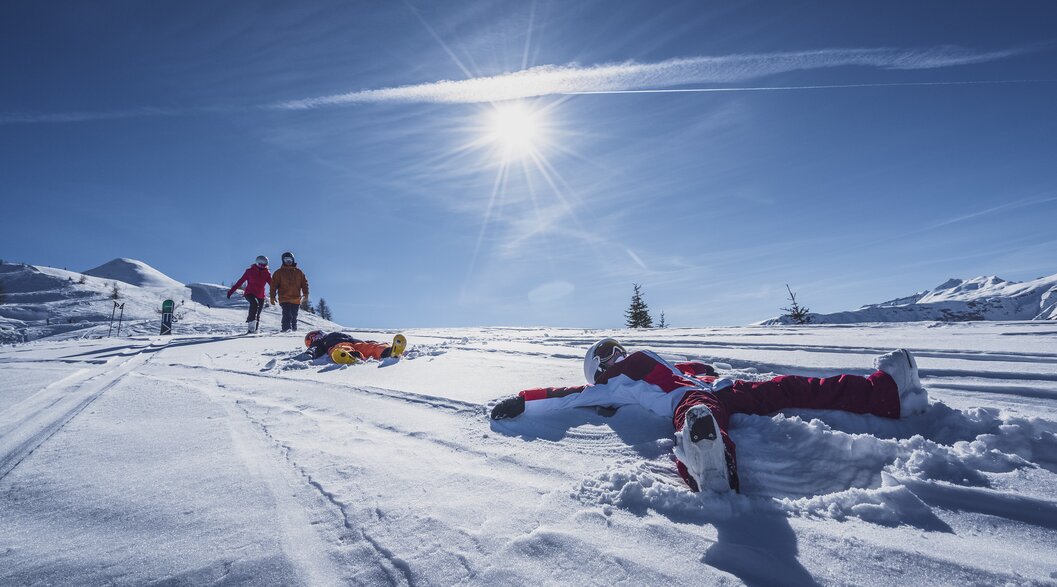 Fun in the snow | © Davos Klosters Mountains Kids having fun in the snow offside the slopes. | © Davos Klosters Mountains
