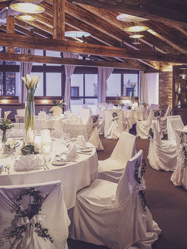 © Davos Klosters Mountains Hotel Waldhuus Davos wedding decoration | © Davos Klosters Mountains